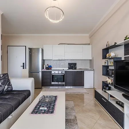 Relax 2 Seafront By Ps Apartamento Golem (Tirana)